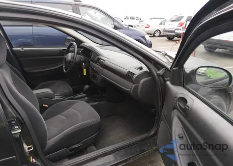 2004 Dodge Stratus Se z USA, uszkodzony, nr VIN 1B3AL36R54N386640